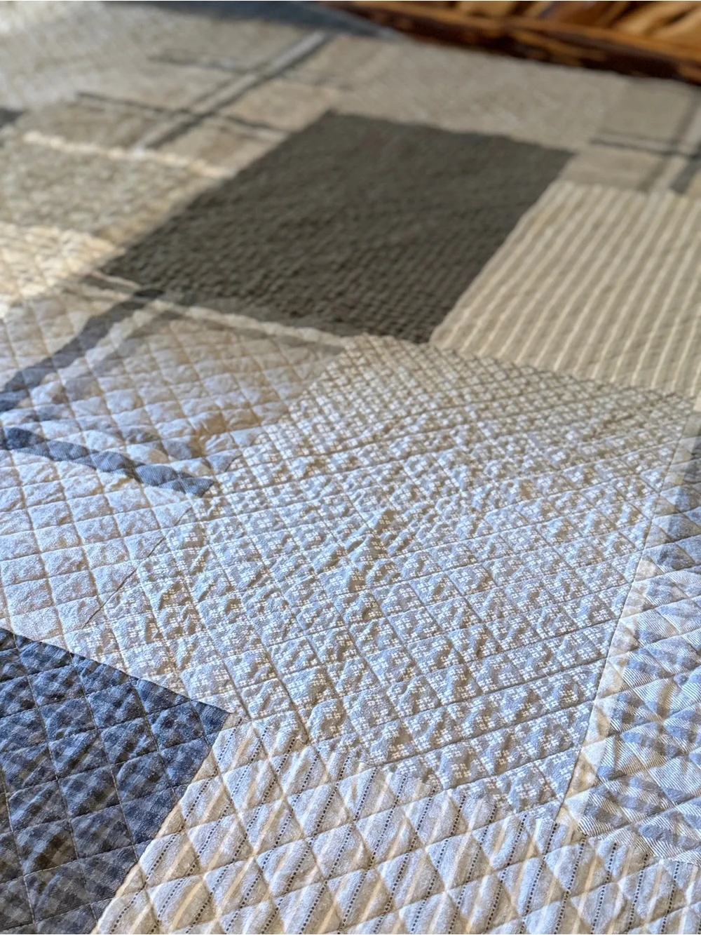 King Quilted Patchwork Reversible Bedspread in Gray and Cream